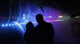 Semarang Bridge Fountain, Romantisnya Kota Semarang Sambut Malam Tahun Baru