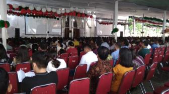 LIVE: Suasana Misa Natal di Gereja Katedral