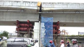 Retak, Flyover Rawa Buaya Ditutup Setiap Pukul 06.00 WIB - 20.00 WIB