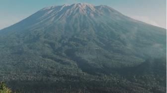 Bukti Gagahnya Gunung Agung Sebelum Terjadi Erupsi