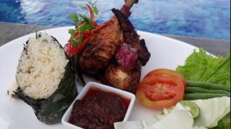10 Daftar Makana Khas Lombok: Plecing Kangkung, Sayur Ares Hingga Sate Pusut