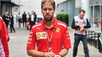 Diam-diam, Sebastian Vettel Pernah Kirim Surat untuk Niki Lauda