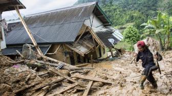 Update Longsor Cisolok Sukabumi: 20 Korban Belum Ditemukan