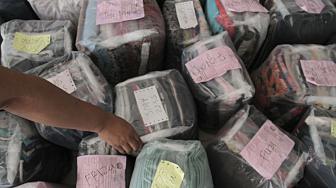 Suasana jasa pencucian pakaian atau "laundry" di Buaran, Jakarta Timur, Kamis (3/1). [Suara.com/Fakhri Hermansyah]