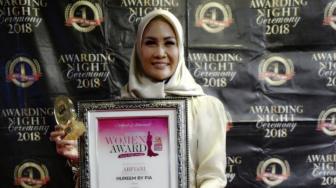 Hurrem by Fia Raih Penghargaan di Ajang Indonesia Women Award 2018