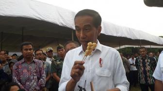 Jajan Makanan Rp 50 Ribu, Jokowi Dapat 20 Tusuk Cireng