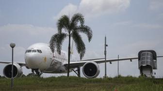 Diturunkan Paksa TNI AU, Pesawat Ethiopian Airlines Masih Ditahan