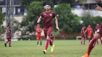 Unggah Foto Ini, Marko Simic Kembali Merumput Bersama Persija Jakarta?