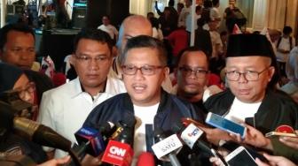 Ini Alasan Sekjen PDIP Milih Nonton Debat di TV sama Pendukung