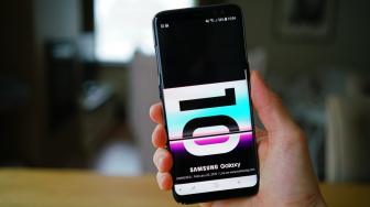 Samsung Galaxy S10e Diprediksi Bakal Laris Manis