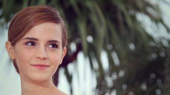 Belum Punya Pasangan, Emma Watson Sebut Dirinya Self-Partnered