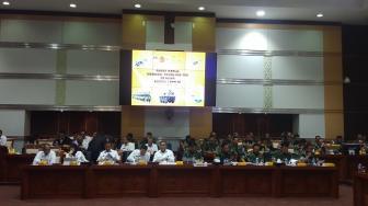 DPR Gelar Rapat Kerja Bersama Menhan dan Panglima TNI