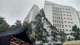 Mahasiswa UBM Lompat Bunuh Diri, Kesaksian Pedagang: Baru Pertama Terjadi