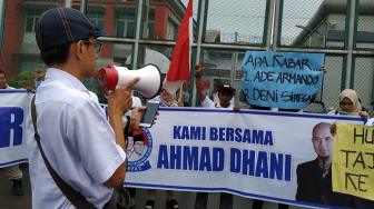 Relawan Prabowo Gelar Aksi Solidaritas untuk Ahmad Dhani di Rutan Cipinang