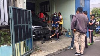 Kendaraan Dibakar Orang Misterius, Pelaku Mengendap dan Lempar Molotov