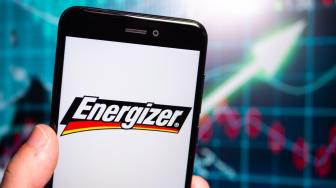 Energizer Siapkan Ponsel dengan Kamera Selfie Ganda Tersembunyi