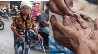 Viral Video Nenek Ngemis yang Diantar Motor dan Diberi Bekal
