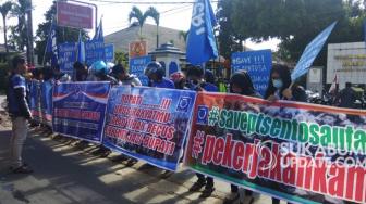 Miris, Buruh di Sukabumi Tidur di Pabrik, Tak Punya Duit Bayar Kontrakan