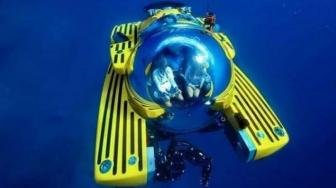 Serunya Wisata Menyusuri Dasar Laut dengan Triton Submarine