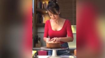 Kue Tanpa Lemak ala Farah Quinn, Ini Resepnya!