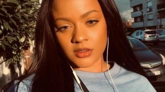 Dikira Kembaran Rihanna, Wanita Ini Jadi Viral dan Mendadak Tenar