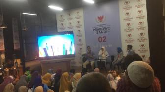 Keseruan Nobar Debat Capres di Rumah Prabowo