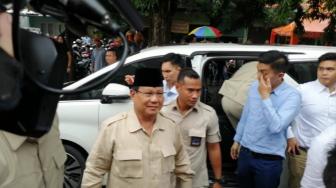 Usai Dicegat Pendukung Jokowi, Prabowo Besuk Ahmad Dhani di Rutan Medaeng
