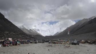 Telah Menyebar ke Gunung Everest, Seorang Pendaki Positif Covid-19