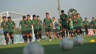 Doa Pemain Timnas Indonesia U-22 Jelang Laga Pamungkas Grup Piala AFF U-22