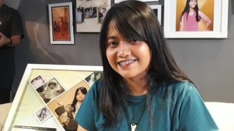 Ultah ke-18, Hanin Dhiya Raih Multi Platinum Award