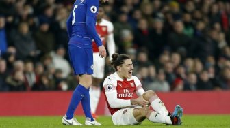 Bikin Ngilu! Hector Bellerin Unggah Foto Hasil Operasi Cedera Lututnya