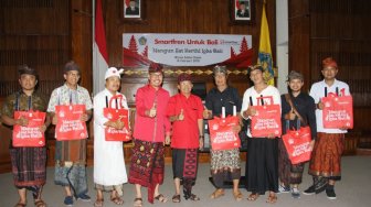 Kartu Perdana Khusus Smartfren bagi Nangun Sat Kerthi Loka Bali
