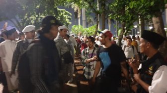 Eks Pengacara Rizieq: Ada Kepanikan Saat Acara Pendukung 212 Diliput Media