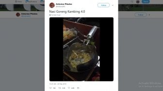 Aksi Viral Pembuat Nasi Goreng Zaman Now