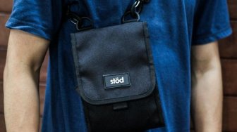 Stod Rilis Liten, Mini Pouch Serbaguna dengan Desain Minimalis