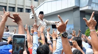 Prabowo: Jelang Pencoblosan Akan Ada Pembagian Sembako, Uangnya dari Rakyat