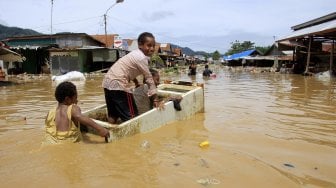 Curah Hujan Tinggi, Banjir Rendam Kompleks Pasar Youtefa Jayapura