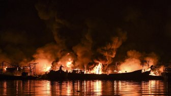 Belasan Kapal Terbakar di Muara Baru, Tak Ada Korban Jiwa