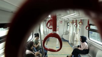 LIVE: Uji Coba LRT Jakarta