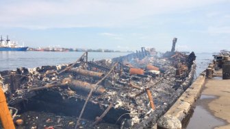 Diduga Lalai, 3 Tukang Las Jadi Tersangka Kebakaran 34 Kapal di Muara Baru