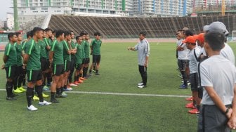 Wejangan Robby Darwis untuk Pemain Bertahan Timnas Indonesia U-23