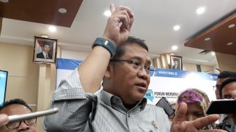 Usai Salat Id, Menkominfo Minta Maaf Jika Kebijakannya Mengganggu Publik