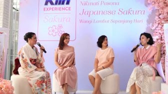 Pesona Bunga Sakura Bawa Pengalaman Baru dalam Mencuci Baju