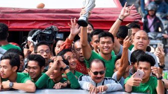 Ezra Walian Sampaikan Pesan Ini Usai Timnas Indonesia U-22 Juara Piala AFF