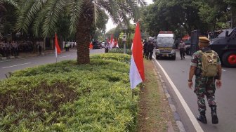 Mau Kibarkan Bendera Raksasa, Ada Massa Tandingan Terkait Demo FUI di KPU