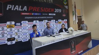 Sudah Cium Aroma Kemenangan, Pelatih Persib Yakin Kalahkan Persebaya