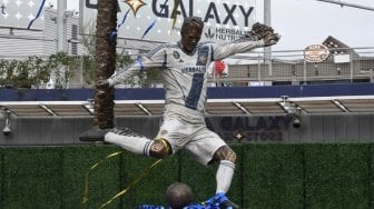 LA Galaxy Resmikan Patung David Beckham