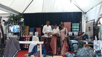 Jokowi Rencana Pakai Sarung Tiap Hari, Tujuannya Ini