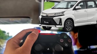 Youtuber ini Buktikan Bahwa Bisa Main Playstation 4 di dalam Mobil Avanza