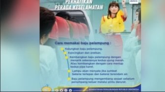 Tiap Penerbangan, Awak Kabin Selalu Peragakan Prosedur Keselamatan